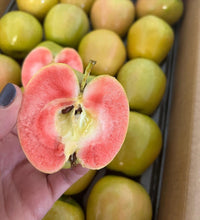 Load image into Gallery viewer, BOX4-Hidden Rose Apples &amp; Comice Pears &amp; Honey Caramel Sauce 7 CT - Honey Bear Fruit Baskets
