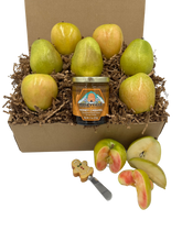 Load image into Gallery viewer, BOX4-Hidden Rose Apples &amp; Comice Pears &amp; Honey Caramel Sauce 7 CT - Honey Bear Fruit Baskets
